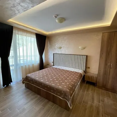 Guest house Къщи За Гости Иварос - Доспат