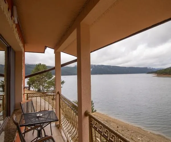 Guest house Къщи За Гости Иварос - Доспат Dospat